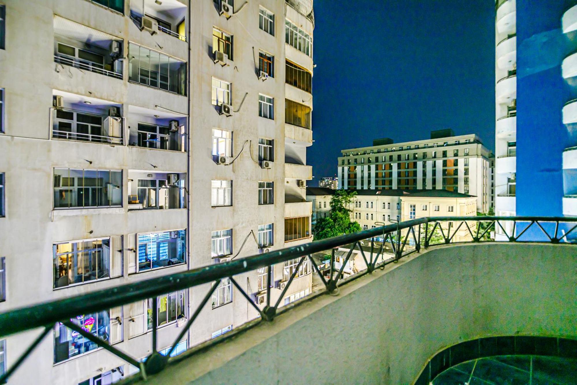 Nizami Apartment By Baku Housing Экстерьер фото