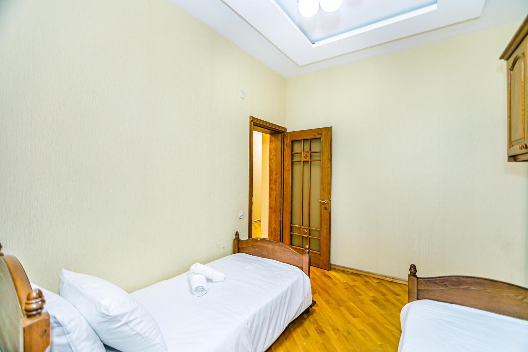 Nizami Apartment By Baku Housing Экстерьер фото